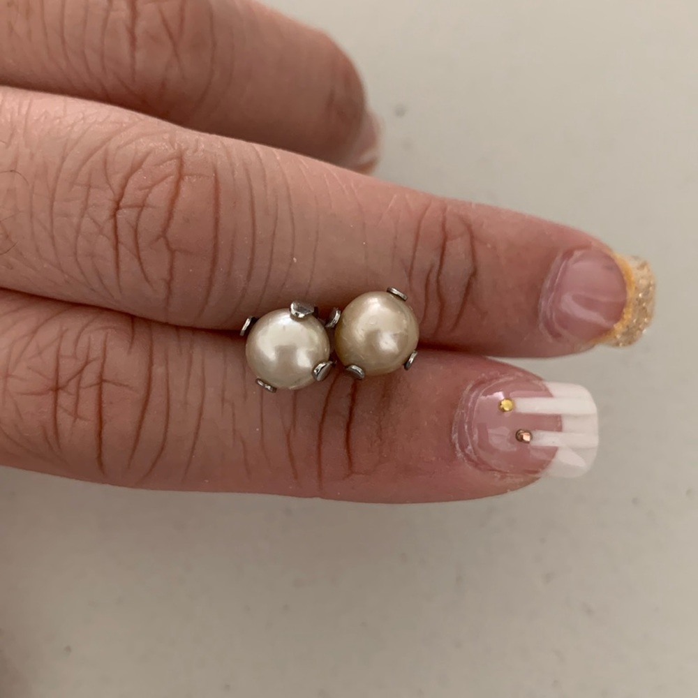 Silver earring studs (pearls not included)